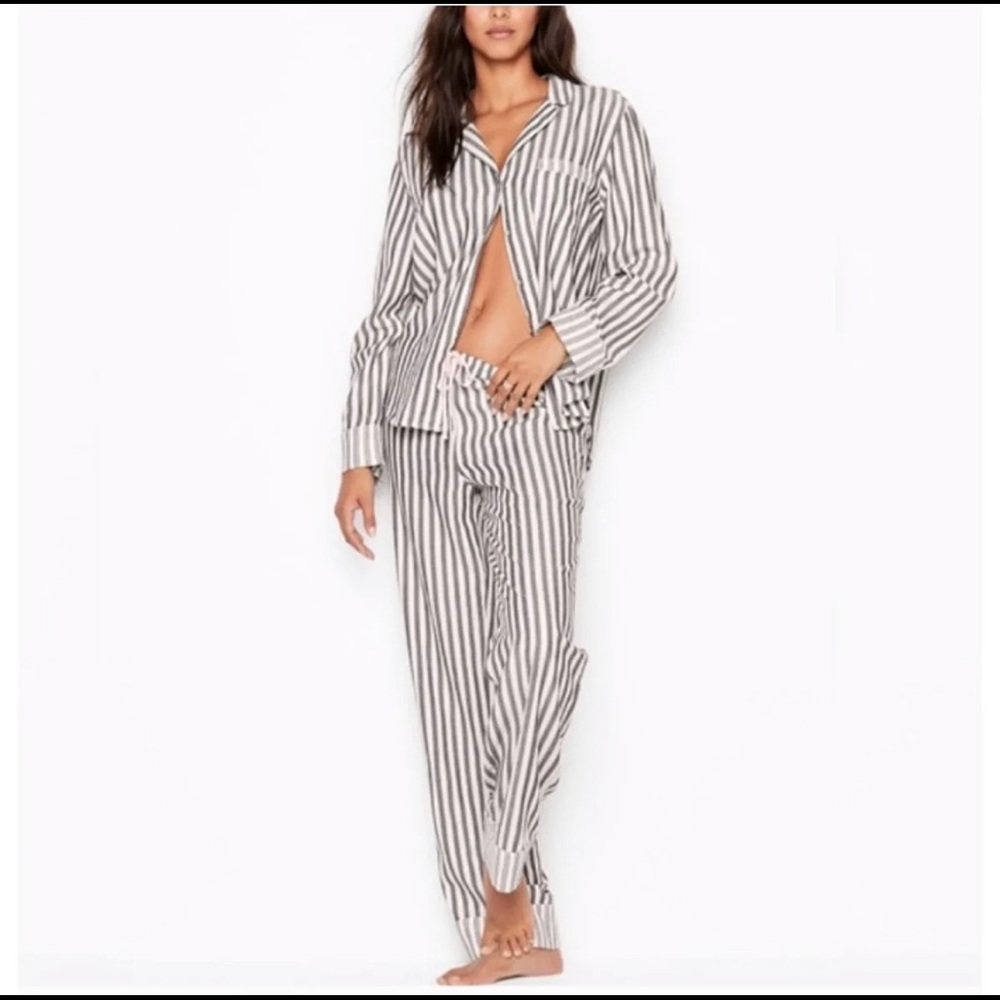 NEW Victoria Secret White and Grey Striped Pajama Set Size M